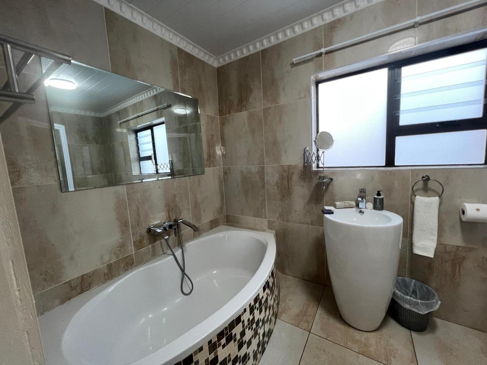 Kalashe Bed & Breakfast อีสต์ลอนดอน ห้อง รูปภาพ