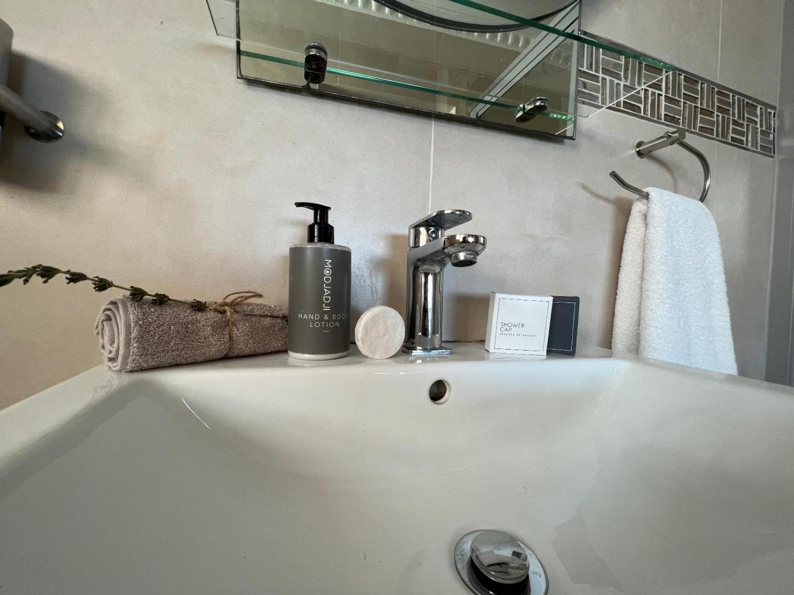 Kalashe Bed & Breakfast อีสต์ลอนดอน ห้อง รูปภาพ