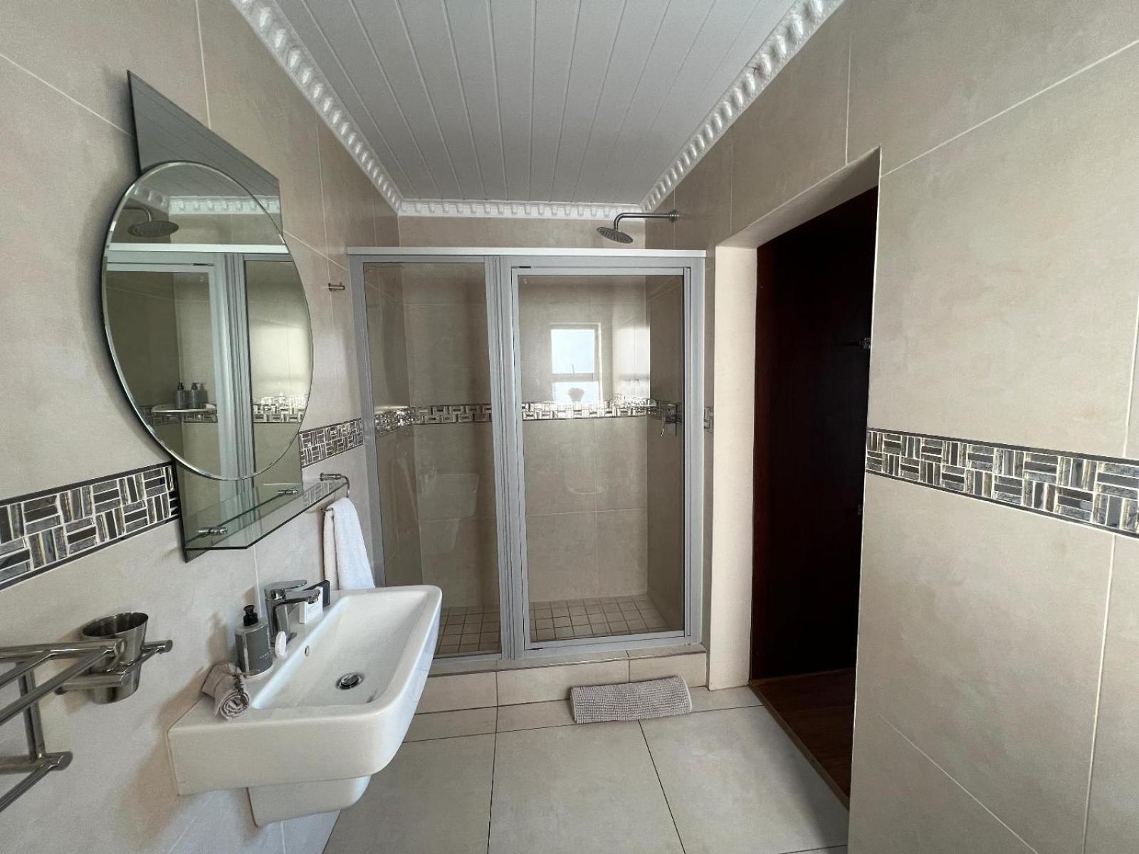 Kalashe Bed & Breakfast อีสต์ลอนดอน ห้อง รูปภาพ