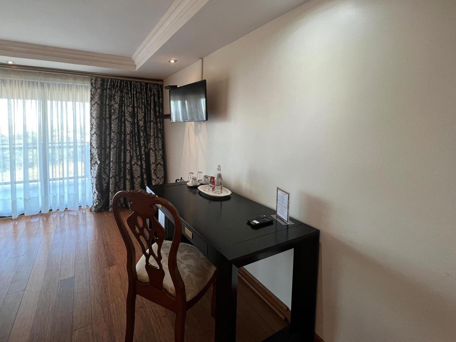 Kalashe Bed & Breakfast อีสต์ลอนดอน ห้อง รูปภาพ